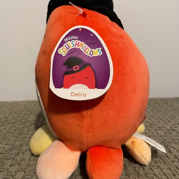 Halloween Detra Squishmallow - Picture 2 of 2
